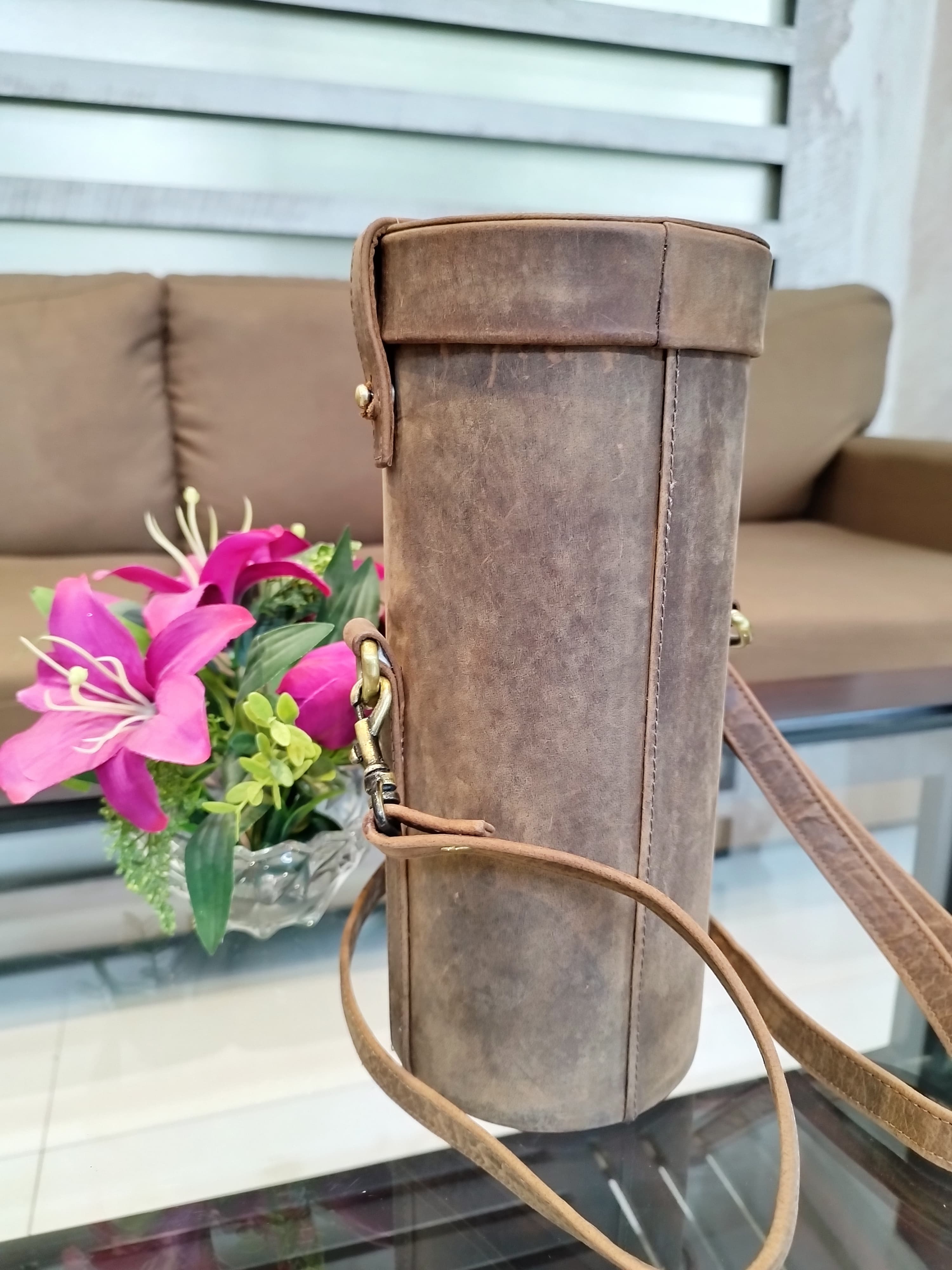 Leather wine case gift
